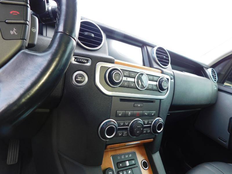 Used 2016 Land Rover LR4 HSE AWD/4WD image 21