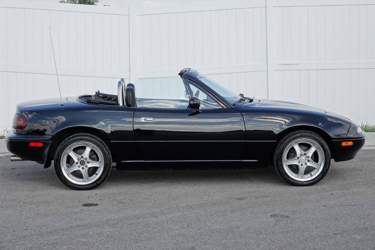 Used 1996 MAZDA MX-5 Miata RWD image 39