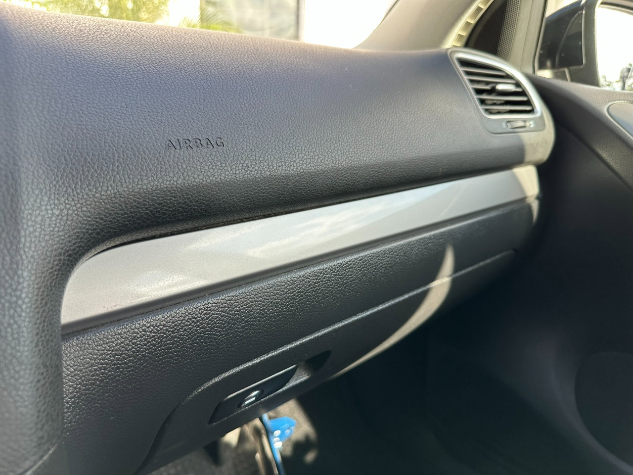 Used 2011 Volkswagen Golf TDI image 34