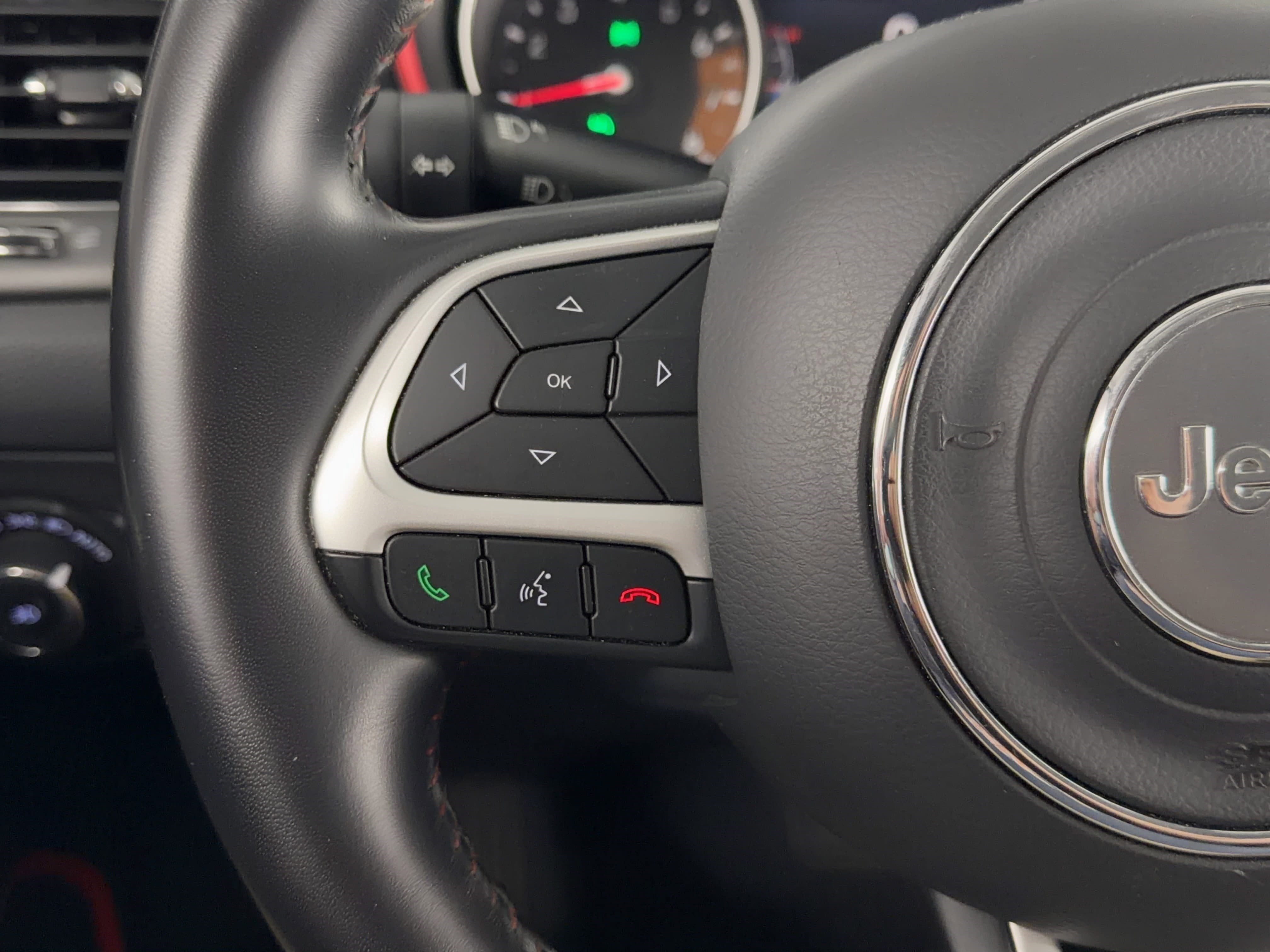 Used 2019 Jeep Compass Trailhawk AWD/4WD image 21