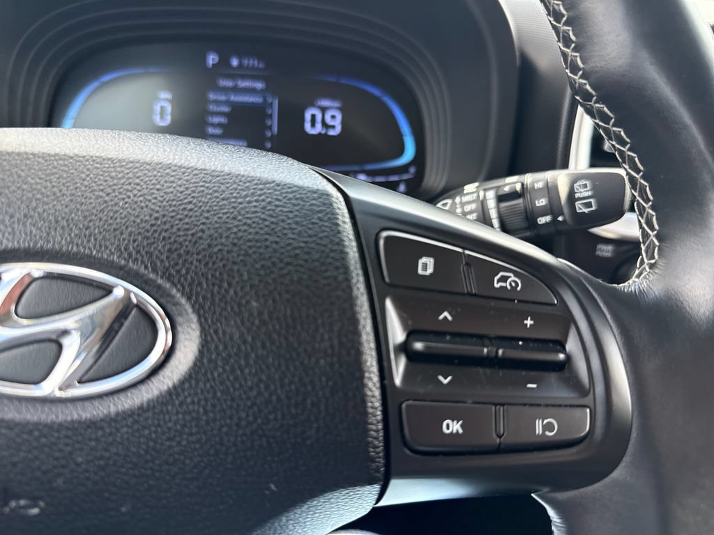 Used 2024 Hyundai Venue SEL FWD image 26