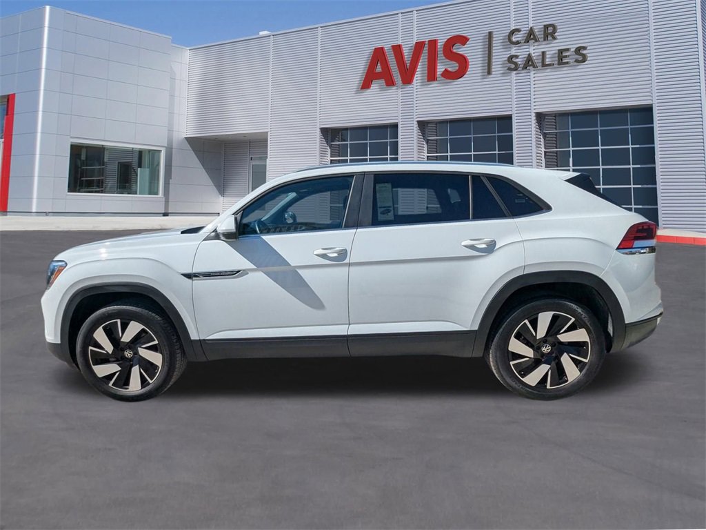 Used 2025 Volkswagen Atlas Cross Sport SE image 10