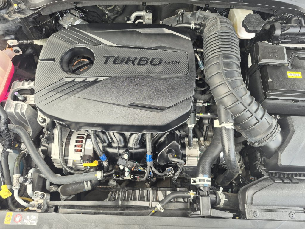 Certified 2024 Kia Forte GT FWD image 16