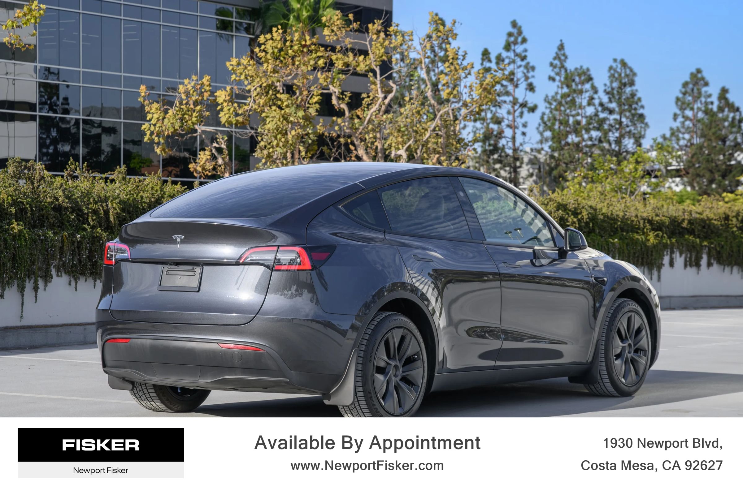 Used 2024 Tesla Model Y Long Range AWD/4WD image 8
