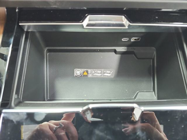 New 2026 GMC Yukon Denali w/ Sun & Power Step Package RWD image 31