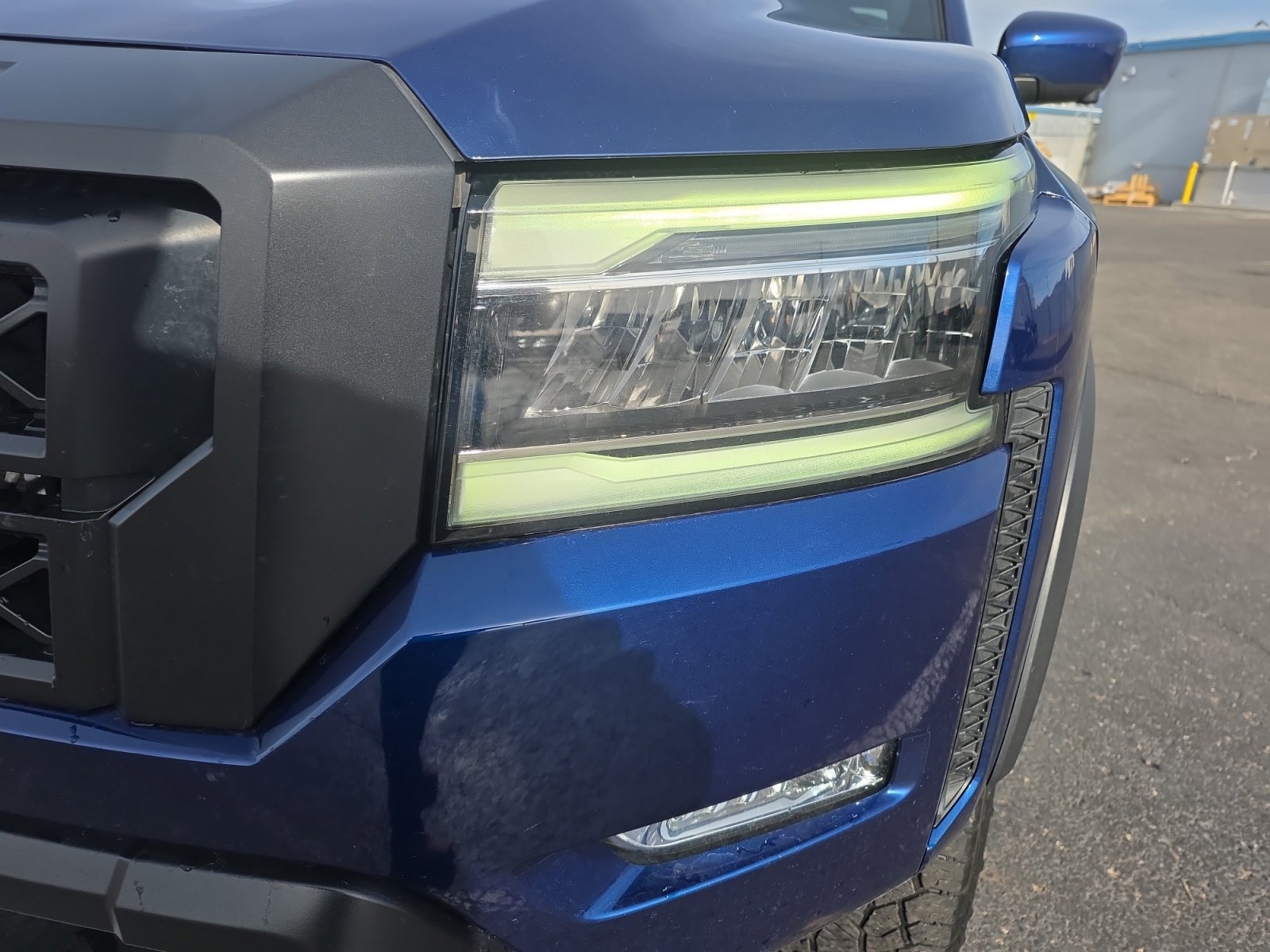 Used 2022 Nissan Frontier PRO-4X image 9