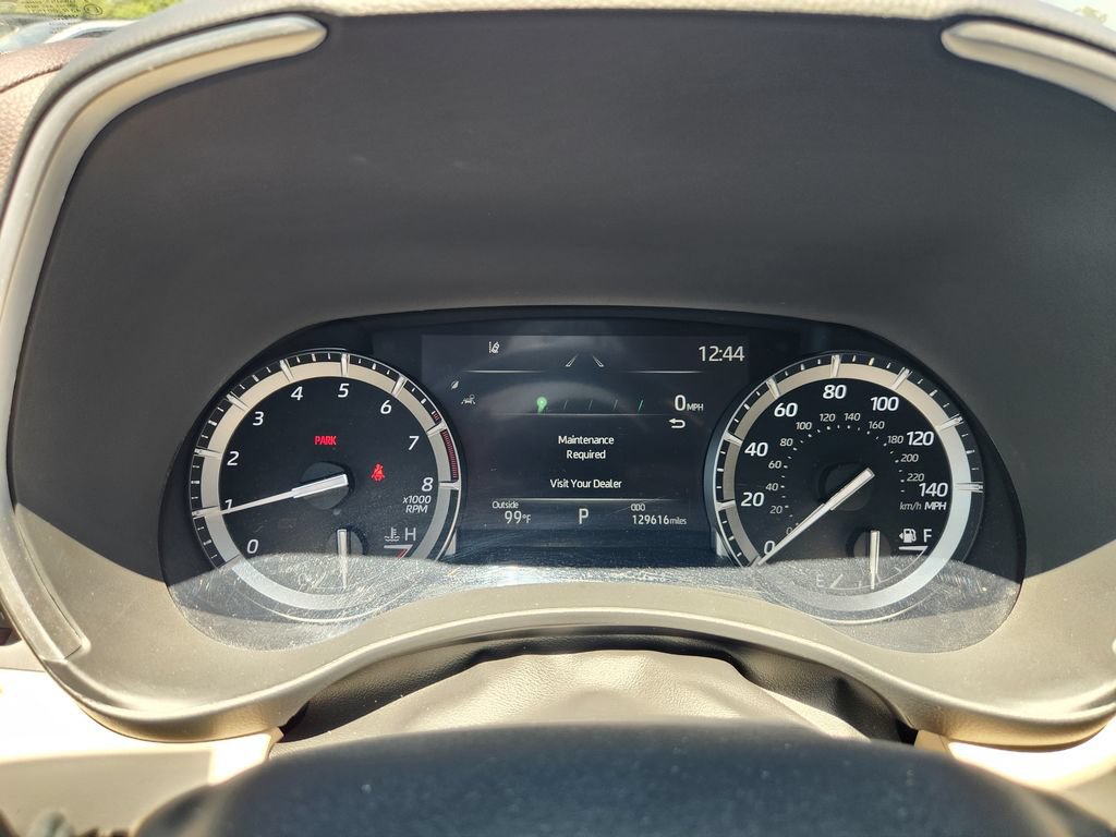 Used 2021 Toyota Highlander XLE FWD image 15