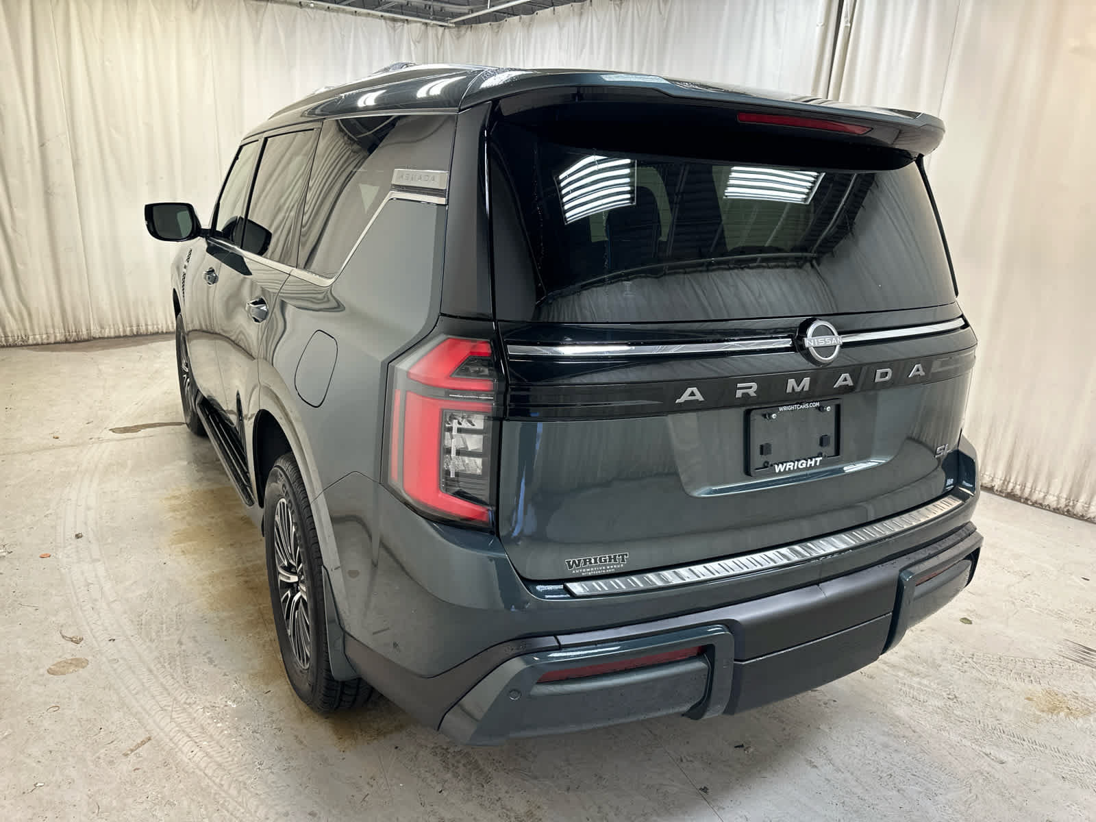 New 2026 Nissan Armada SL w/ Captain's Chari Seat Package AWD/4WD image 4
