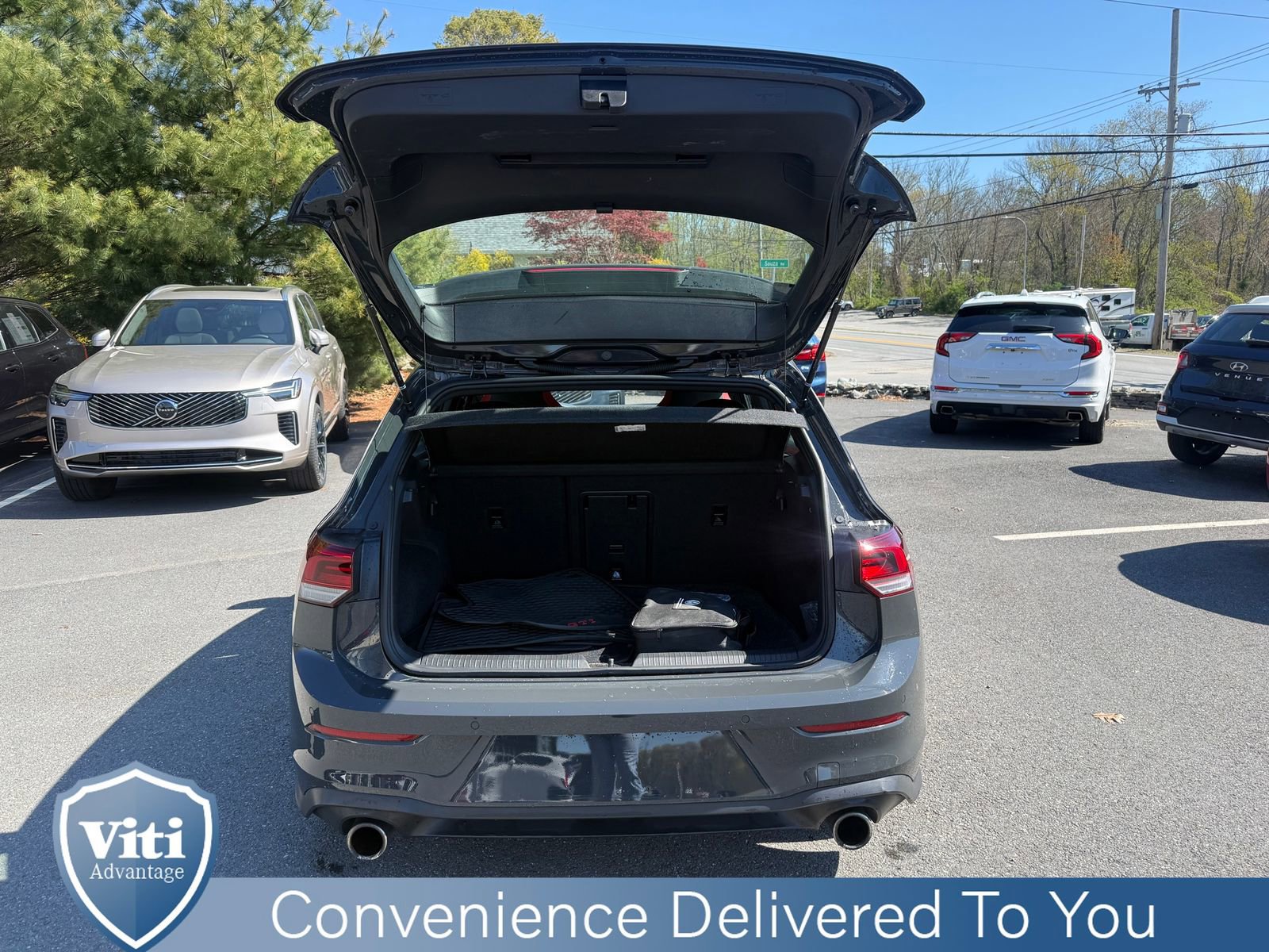 Used 2023 Volkswagen GTI 40th Anniversary Edition FWD image 22