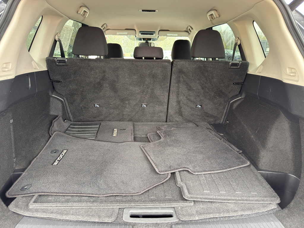 Certified 2025 Nissan Rogue SV AWD/4WD image 35