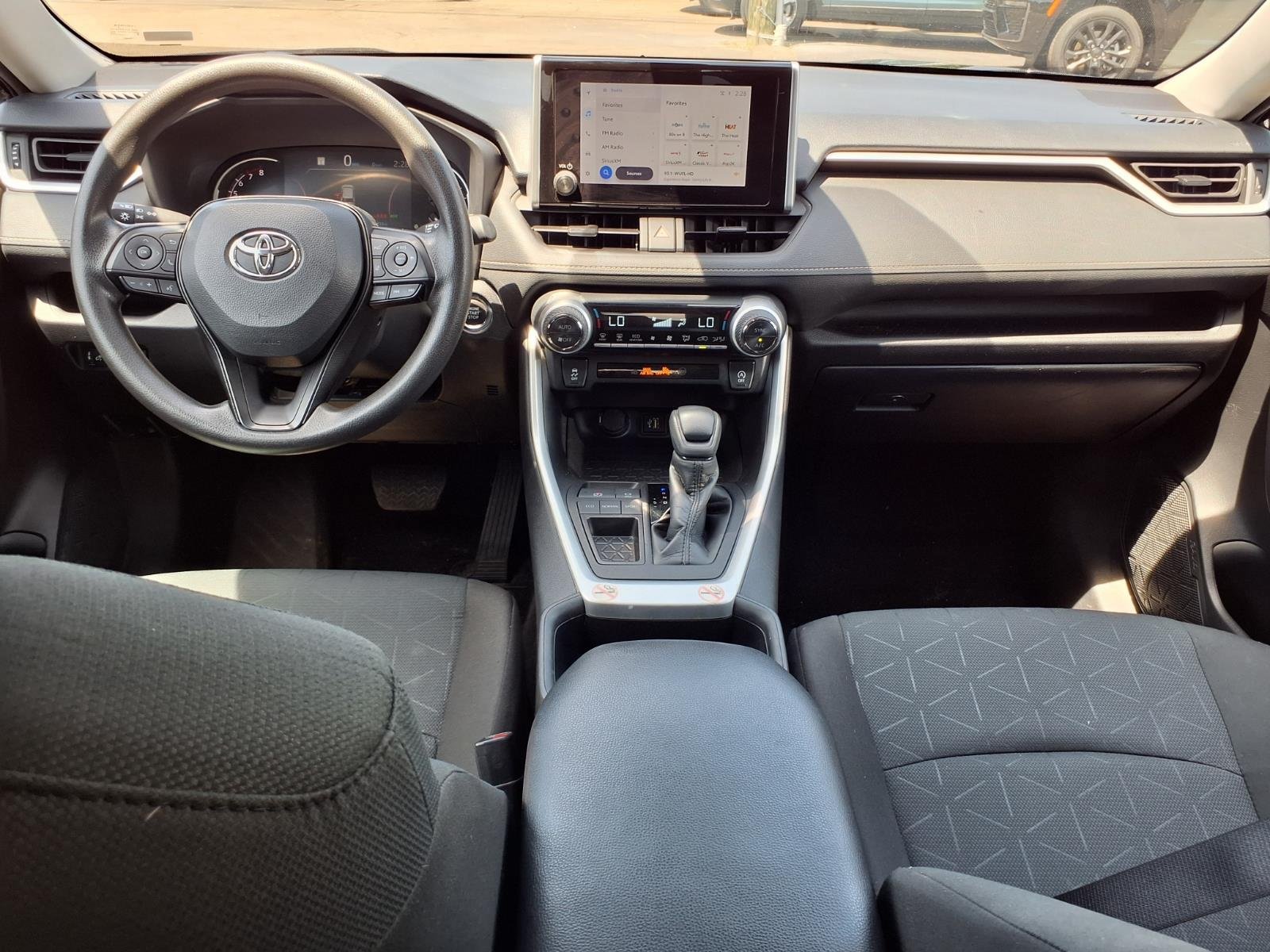 Used 2024 Toyota RAV4 XLE FWD image 8