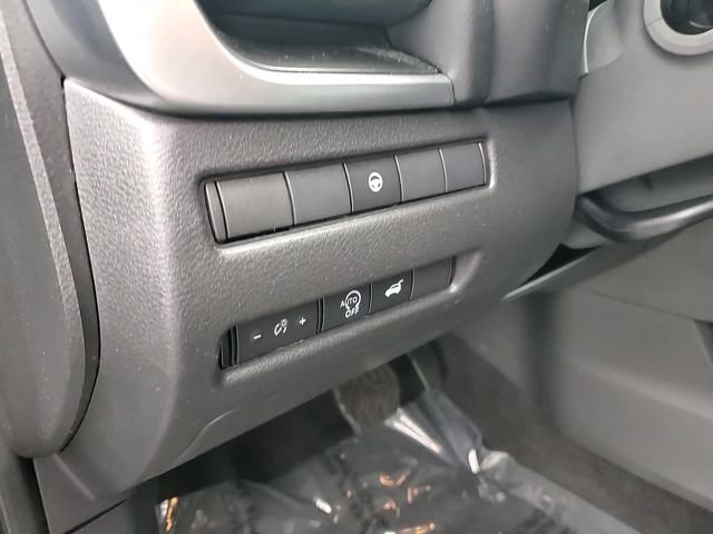 Used 2025 Nissan Rogue SV image 13