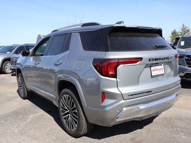 New 2026 GMC Terrain Denali w/ LPO, Black Badging Package AWD/4WD image 5