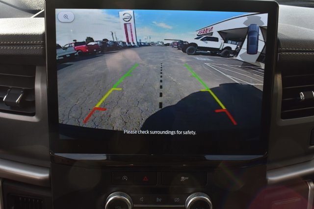 Used 2023 Ford Expedition XLT image 27