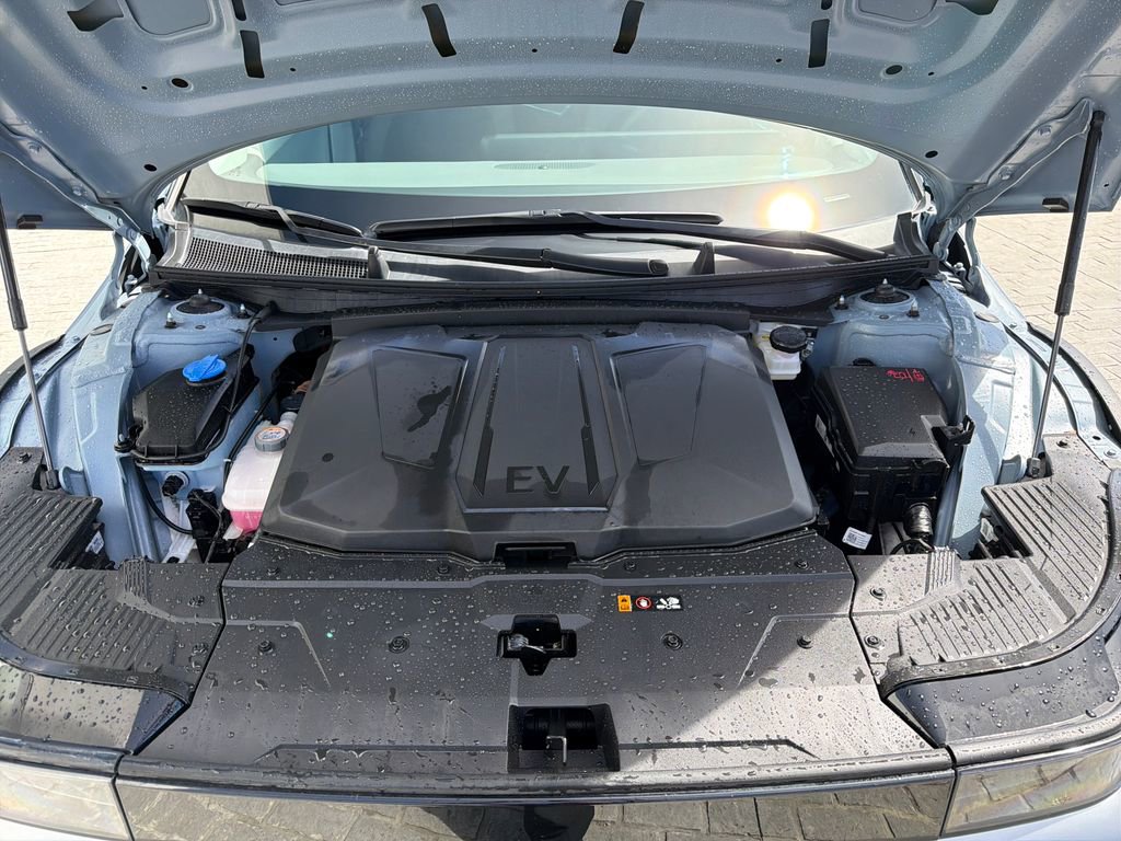 Used 2025 Hyundai Ioniq 5 SE image 22