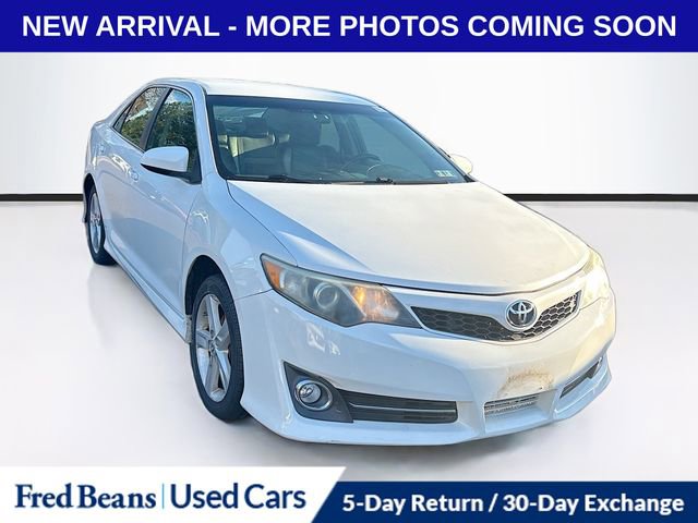 Used 2014 Toyota Camry L image 7