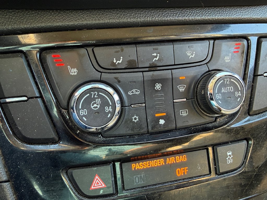 Used 2018 Buick Encore Essence FWD image 22