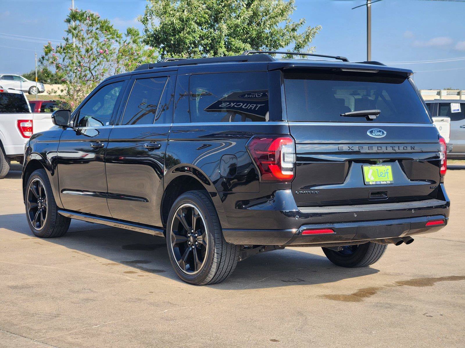 Used 2023 Ford Expedition Max Limited RWD image 5