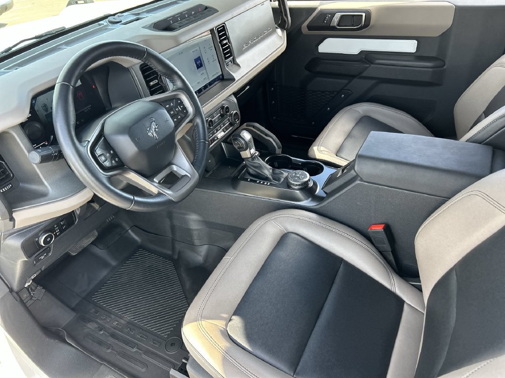 Used 2024 Ford Bronco Big Bend w/ Sasquatch Package AWD/4WD image 10
