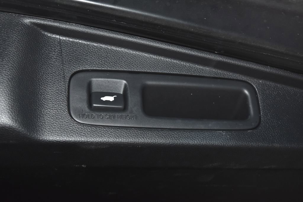 Used 2020 Honda CR-V Touring image 34