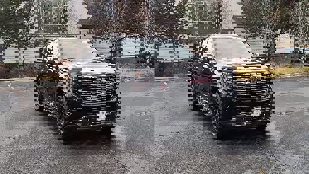 Used 2023 GMC Sierra 1500 Denali w/ Technology Package image 3