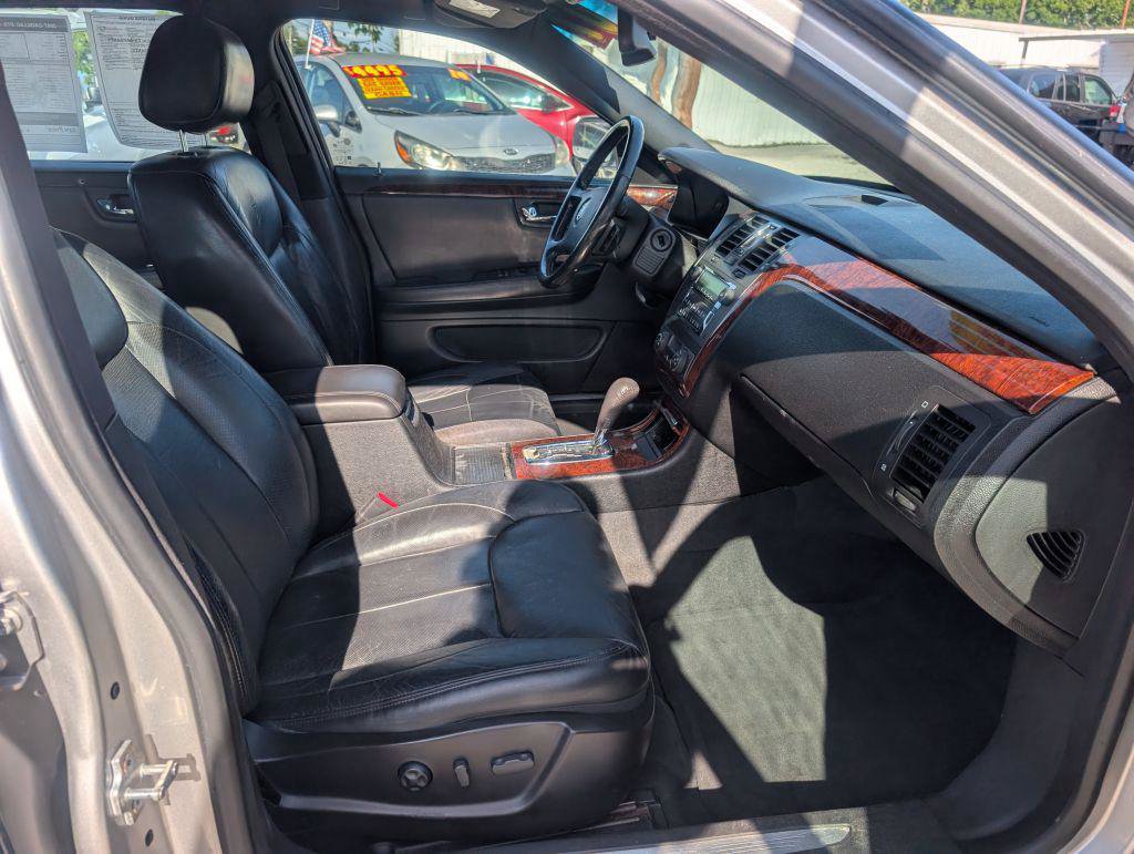 Used 2007 Cadillac DTS Luxury I FWD image 12