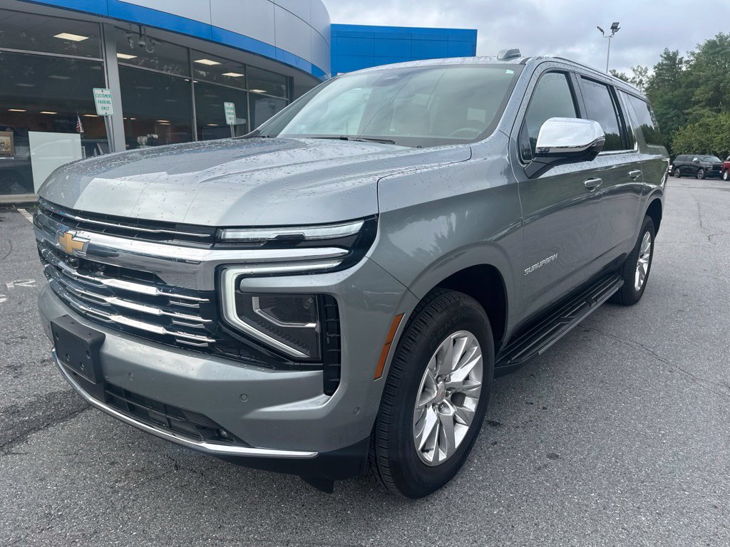 Used 2025 Chevrolet Suburban Premier AWD/4WD image 1