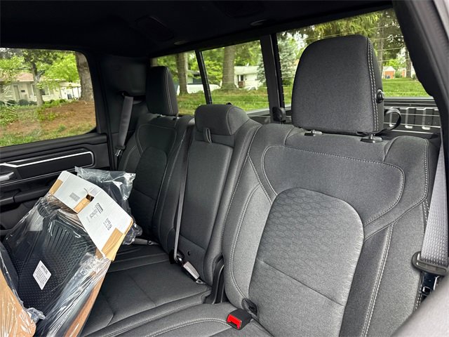 New 2026 RAM 1500 4x4 Crew Cab image 4
