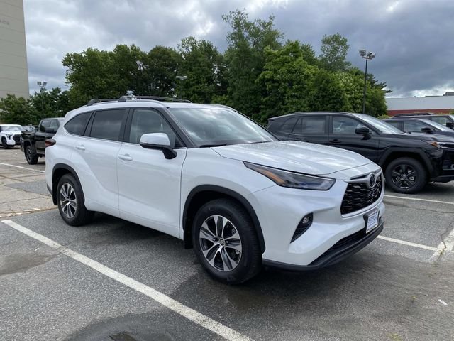 New 2026 Toyota Highlander XLE AWD/4WD image 1