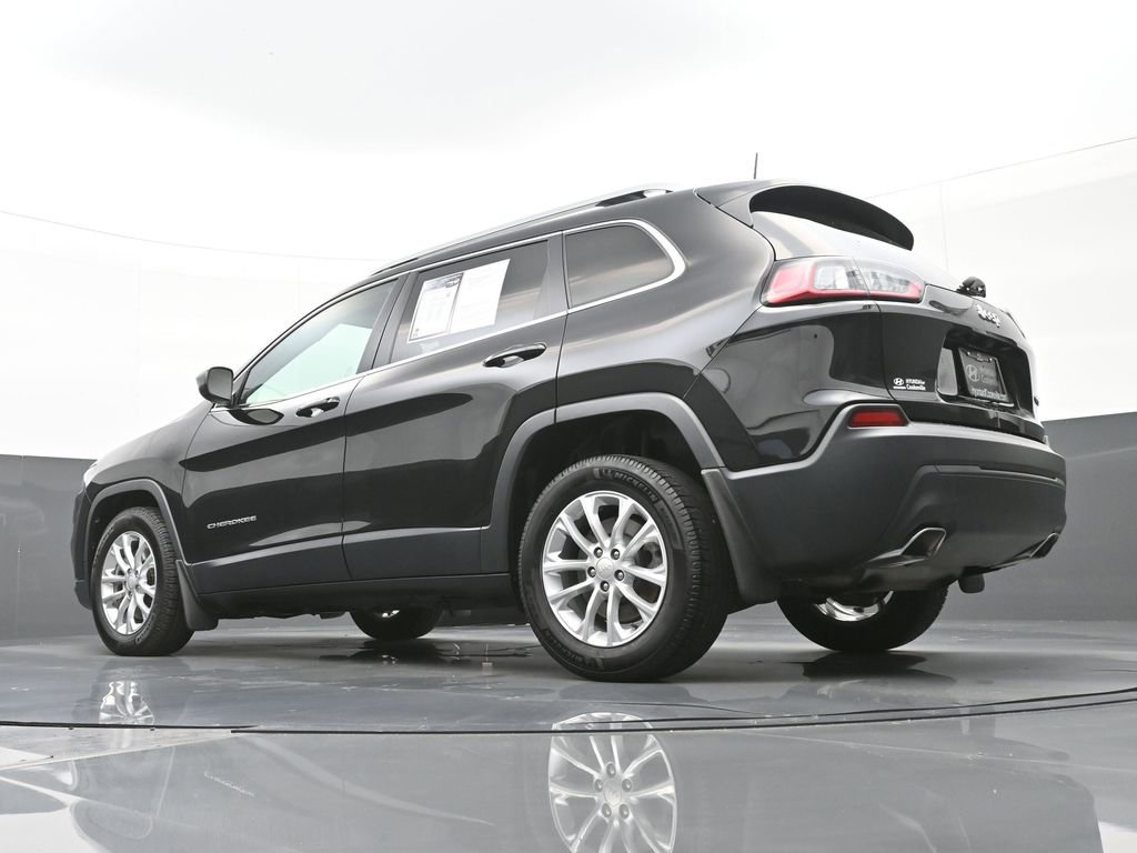 Used 2019 Jeep Cherokee Latitude w/ Popular Appearance Group FWD image 43