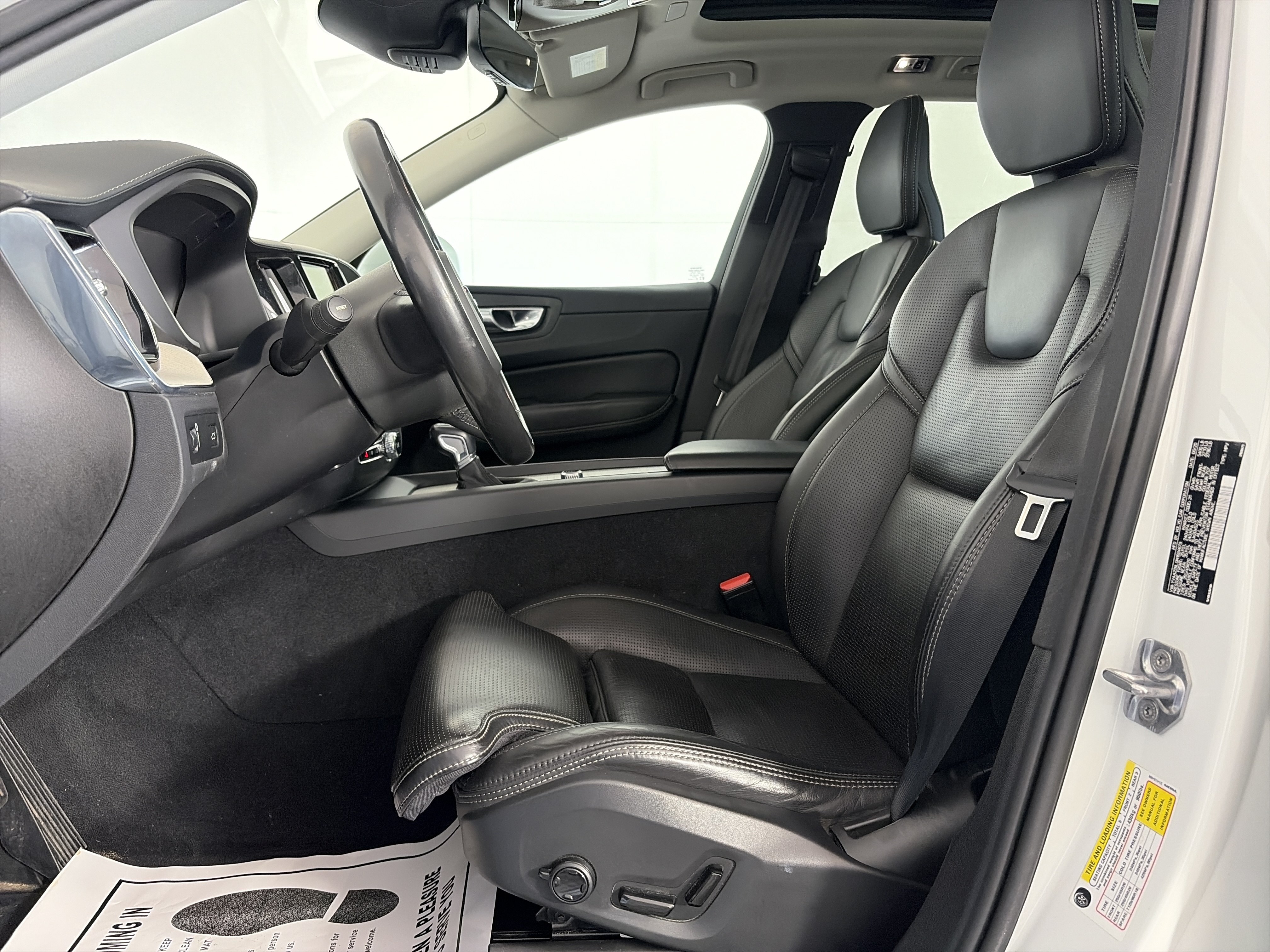 Used 2021 Volvo XC60 T6 Inscription w/ Protection Package Premier AWD/4WD image 7