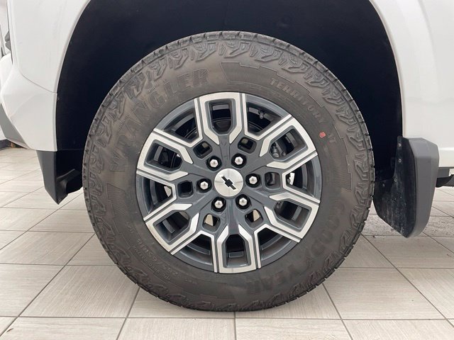 New 2026 Chevrolet Colorado Z71 w/ Technology Package AWD/4WD image 5