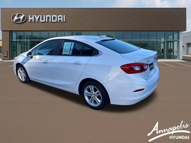 Used 2016 Chevrolet Cruze LT w/ Sun And Sound Package FWD image 3