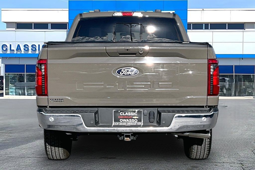 Used 2025 Ford F150 XLT w/ Equipment Group 302A MID AWD/4WD image 4