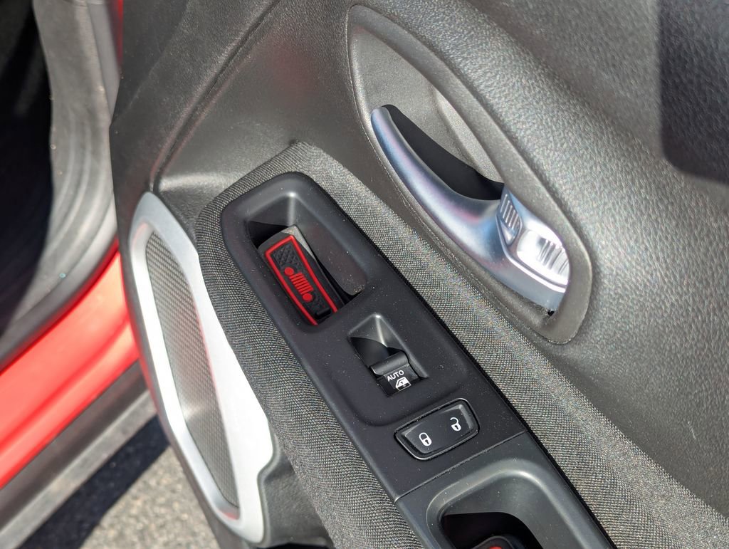 Used 2019 Jeep Renegade Sport w/ Sport Appearance Group image 32