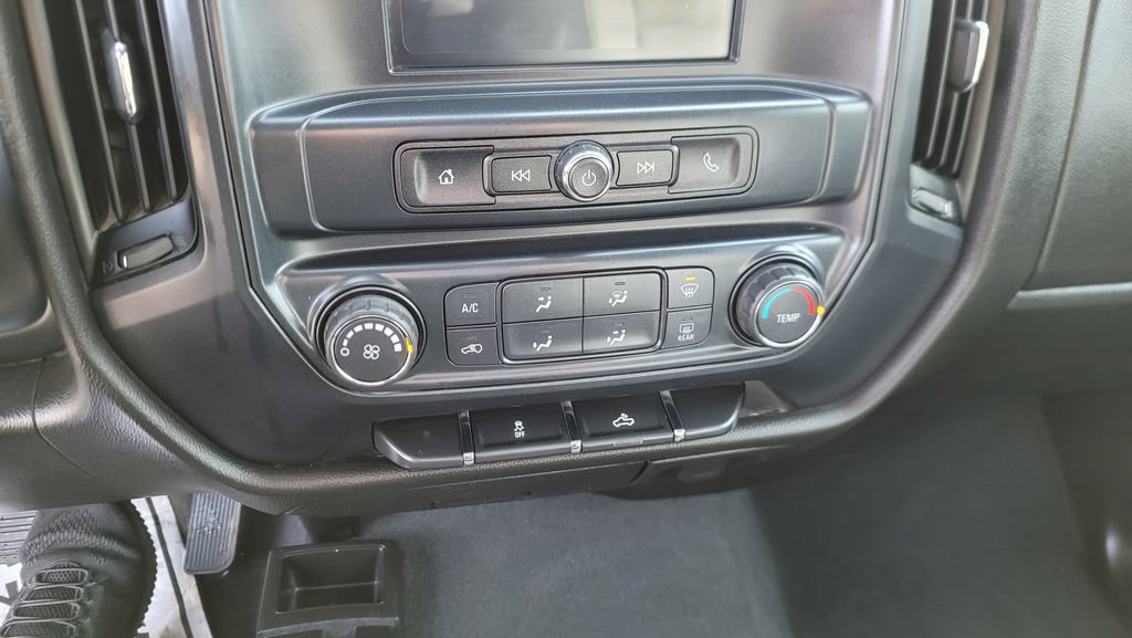 Used 2019 Chevrolet Silverado 1500 Custom w/ Custom Convenience Package image 22