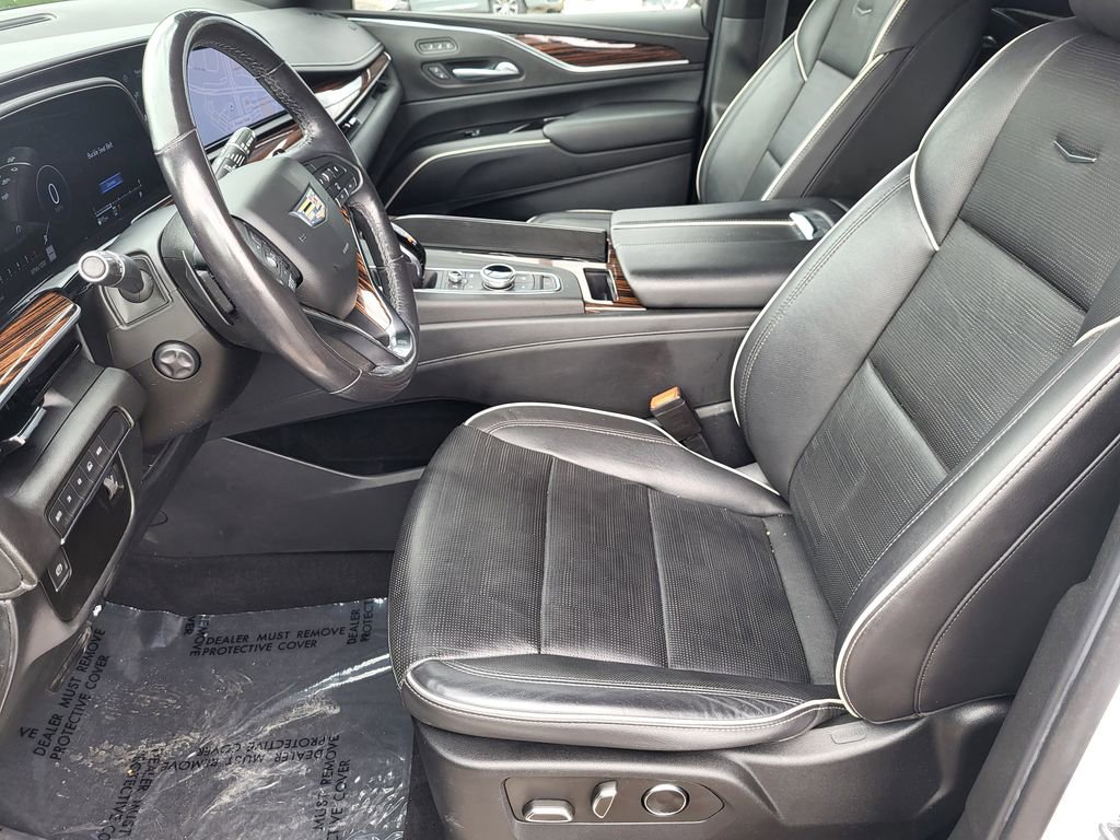 Used 2021 Cadillac Escalade Premium Luxury image 13