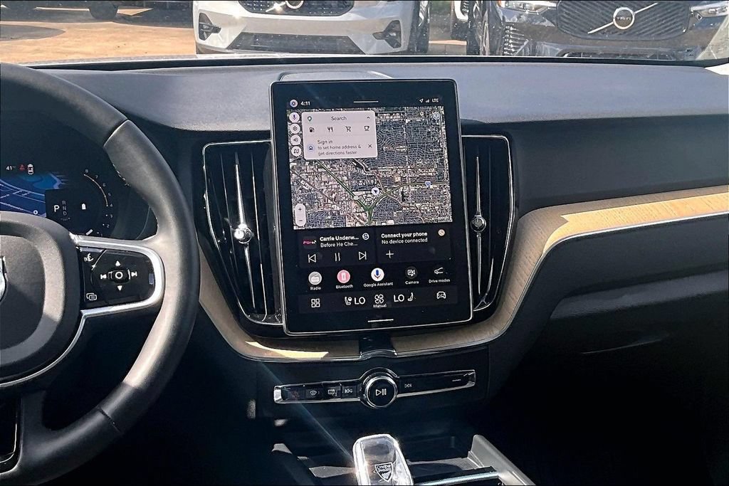 Certified 2026 Volvo XC60 B5 Plus AWD/4WD image 8