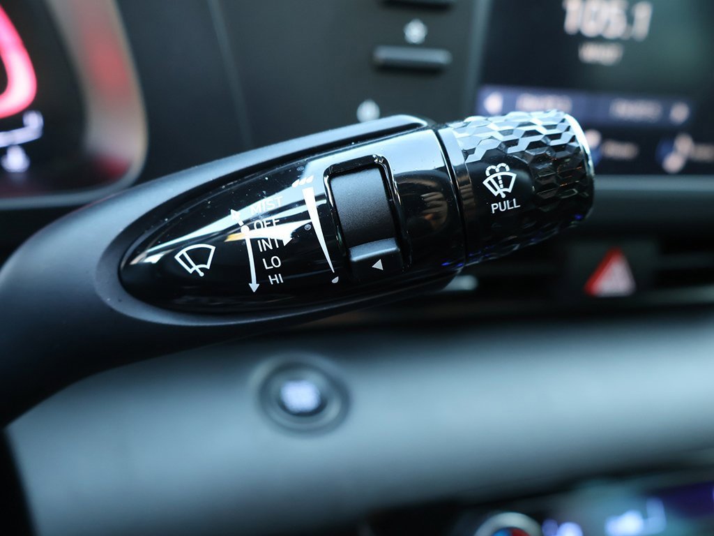 Used 2025 Hyundai Elantra Sport w/ Cargo Package image 39