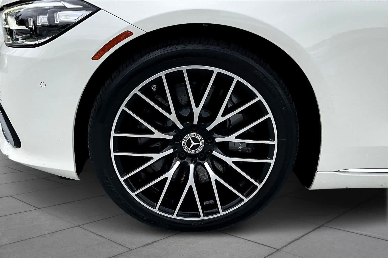 Certified 2022 Mercedes-Benz S 500 4MATIC image 19