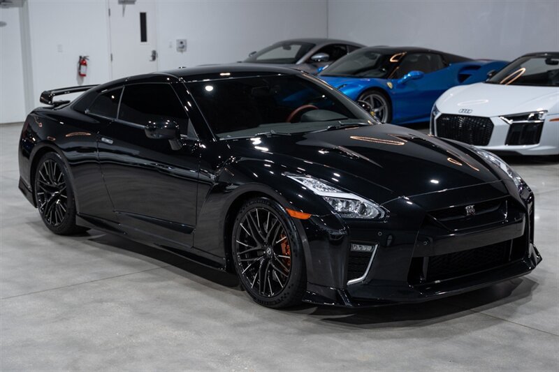 Used 2021 Nissan GT-R Premium AWD/4WD image 8