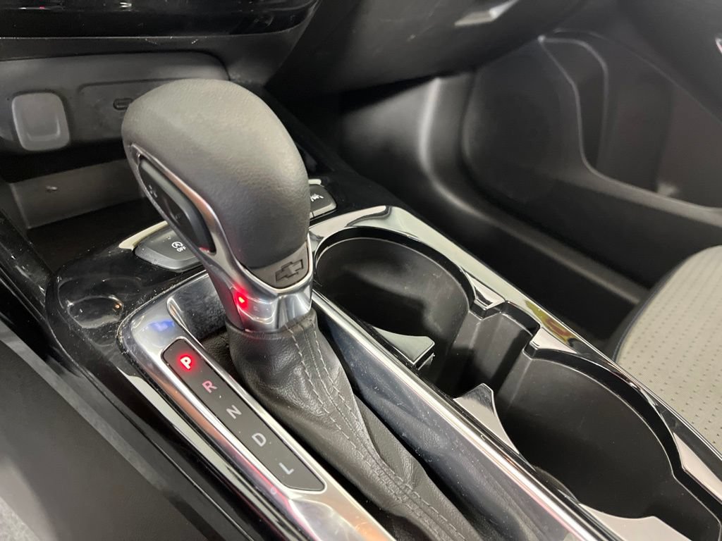 Used 2025 Chevrolet Trax LT FWD image 29