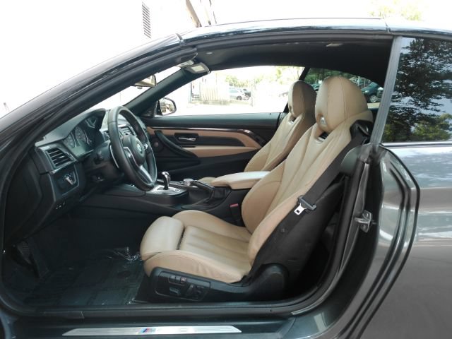 Used 2015 BMW M4 Convertible RWD image 19