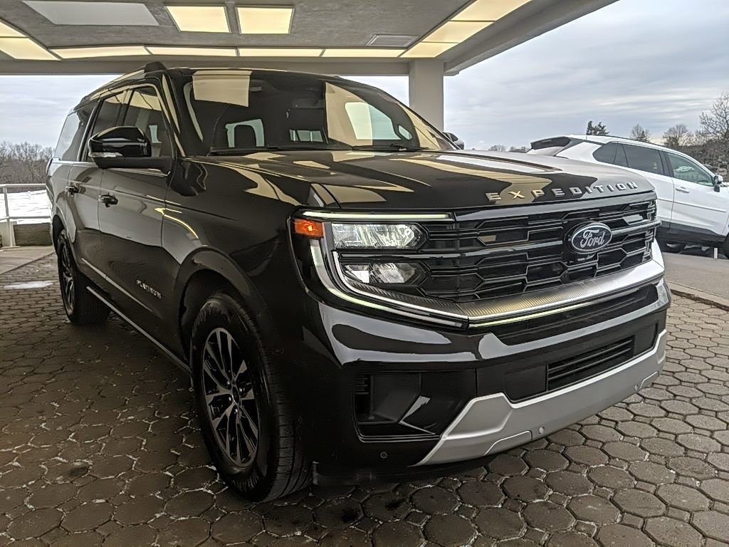 Used 2025 Ford Expedition Max Platinum image 3