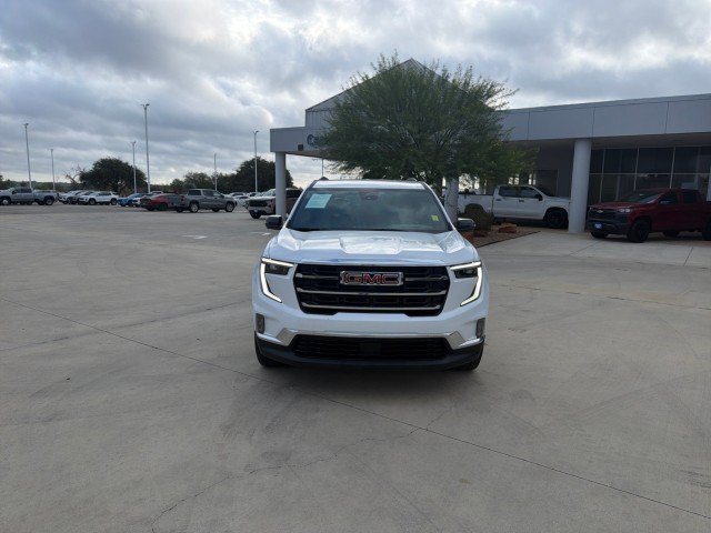 Used 2026 GMC Acadia Elevation w/ Elevation Premium Package FWD image 2