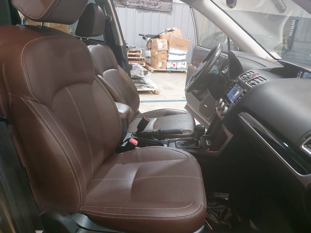 Used 2018 Subaru Forester 2.5i Touring w/ Popular Package #2 image 10