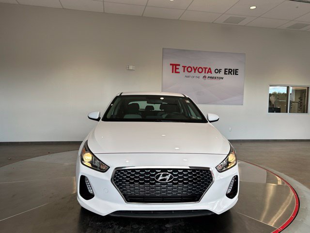 Used 2018 Hyundai Elantra GT FWD image 2