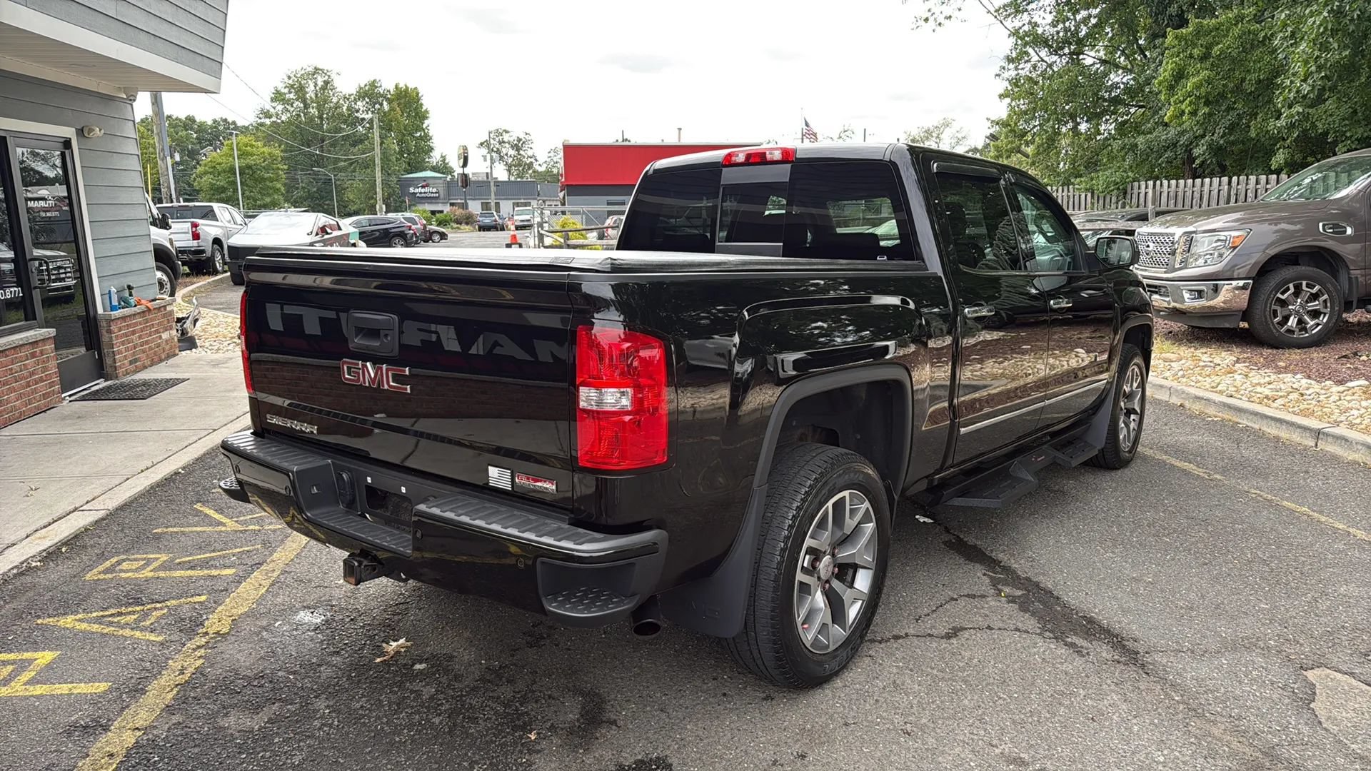Used 2015 GMC Sierra 1500 SLT AWD/4WD image 5