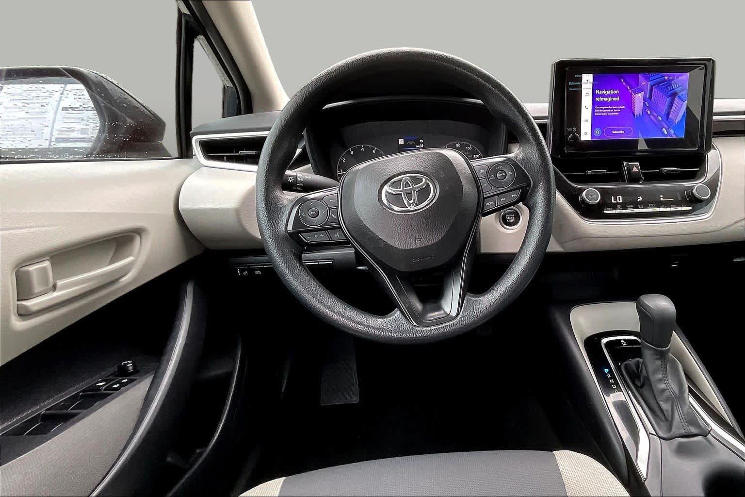 Used 2025 Toyota Corolla LE w/ Convenience Package FWD image 6