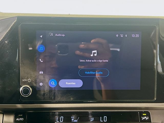 Used 2025 Toyota Camry SE FWD image 21